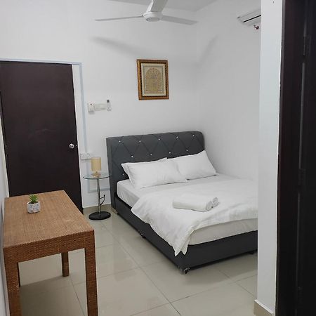Adeen'S Suria Suite, Hotel Mutiara Gua Musang Extérieur photo